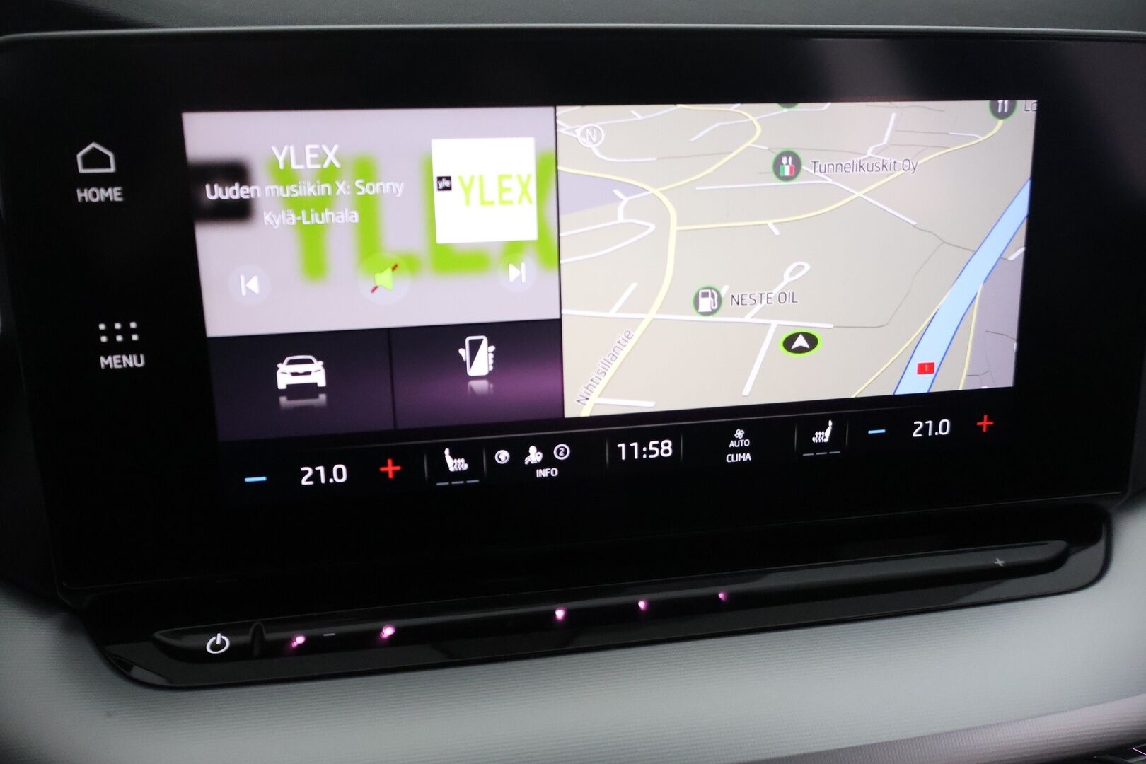 SKODA OCTAVIA 2023 Combi Ambition 2.0 TDI 110kW - ACC | Webasto | Koukku | Matrix LED | Hierovat penkit | P.kamera ja tutkat | Ambient | KeyLess | Navi 