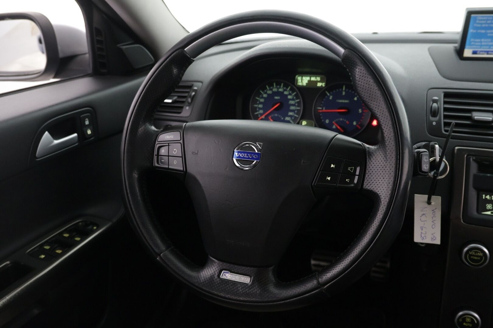 TOYOTA COROLLA CROSS 2024 2.0 Hybrid AWD-i Launch Edition - | ACC | LED | P.kamera | Navi | Kaistavahti | Digimittaristo | Keyless |