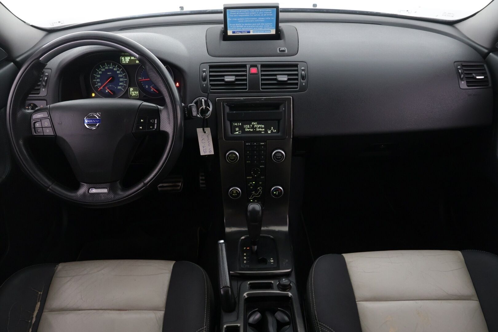 TOYOTA COROLLA CROSS 2024 2.0 Hybrid AWD-i Launch Edition - | ACC | LED | P.kamera | Navi | Kaistavahti | Digimittaristo | Keyless |