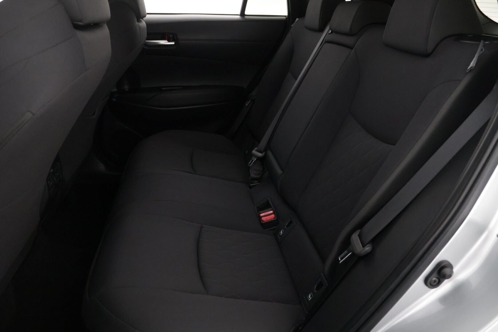 TOYOTA COROLLA CROSS 2024 2.0 Hybrid AWD-i Launch Edition - | ACC | LED | P.kamera | Navi | Kaistavahti | Digimittaristo | Keyless |