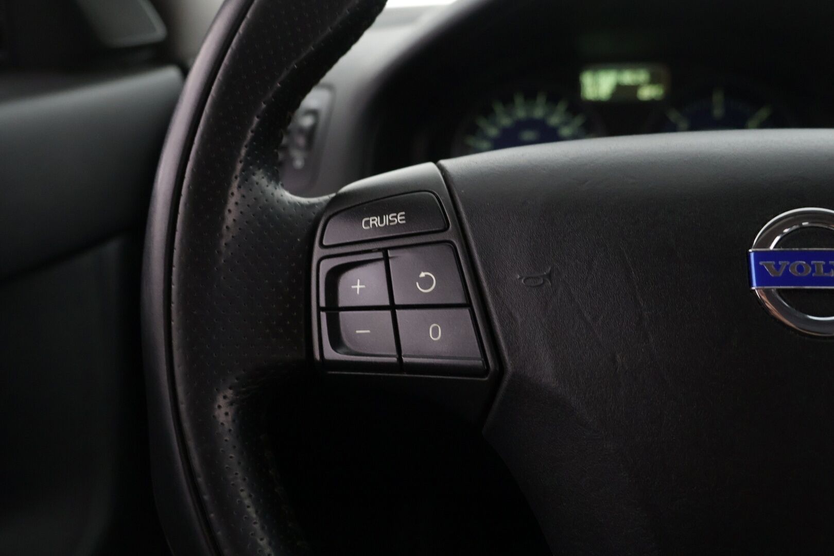 TOYOTA COROLLA CROSS 2024 2.0 Hybrid AWD-i Launch Edition - | ACC | LED | P.kamera | Navi | Kaistavahti | Digimittaristo | Keyless |
