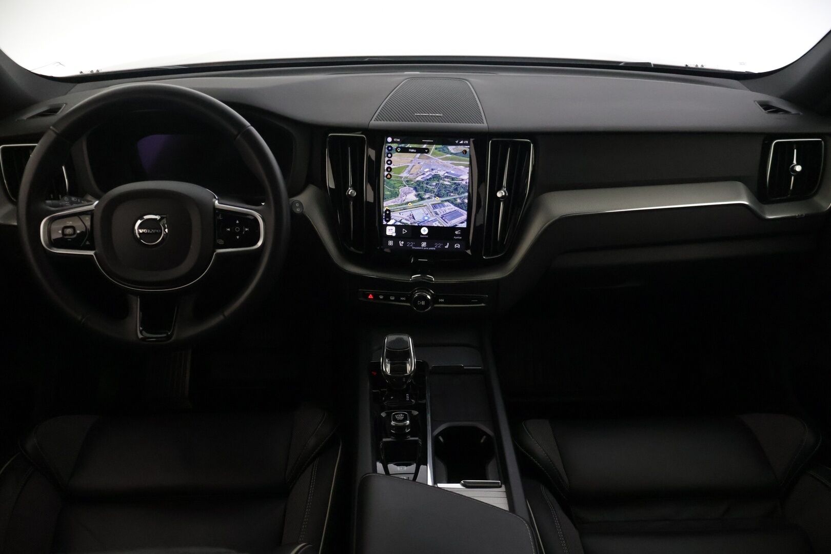 Volvo XC60 2023 XC60 Farmari (AC) 5ov 1969cm3 A - | Dark Plus | 360 kamera | Harman Kardon | Full LED | Pilot Assist | Sähköpenkit muistilla | Merkkiliikkeen huollot | 