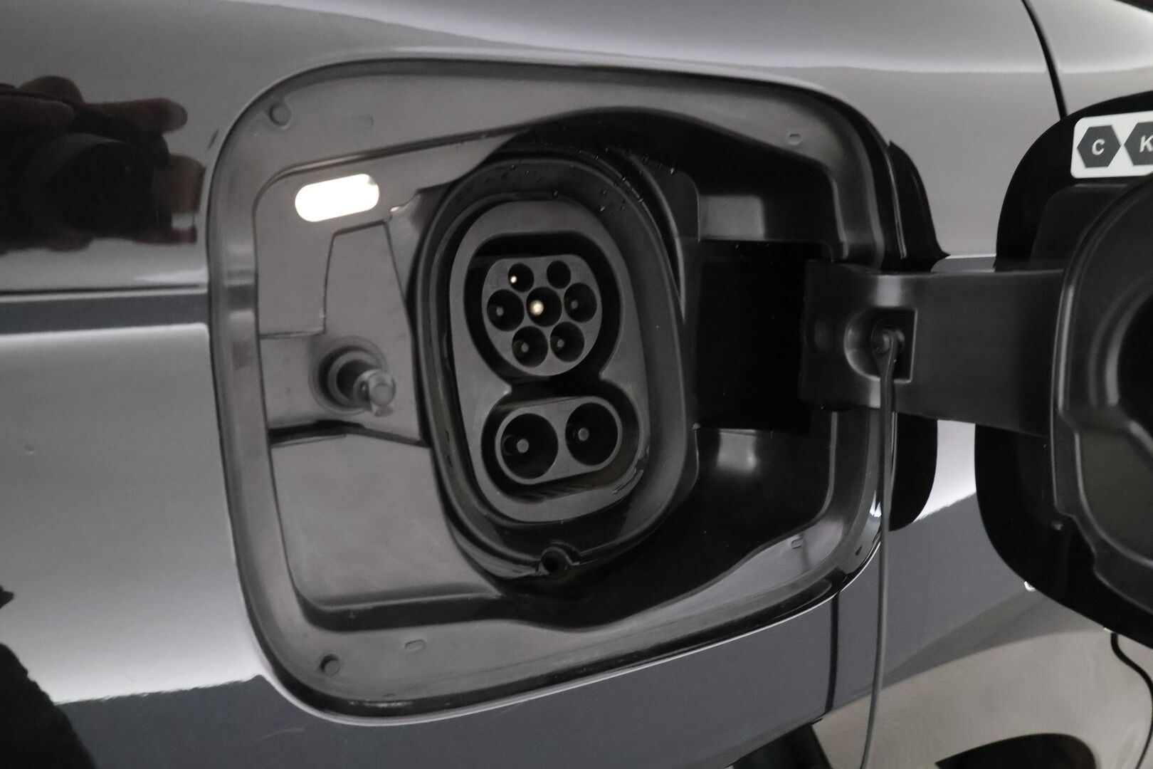 SKODA ENYAQ 2023 IV80 204hv Coupe Pluspaket - | ACC | ILP | Koukku | Matrix-LED | Lasikatto | Muistipenkki | Keyless |
