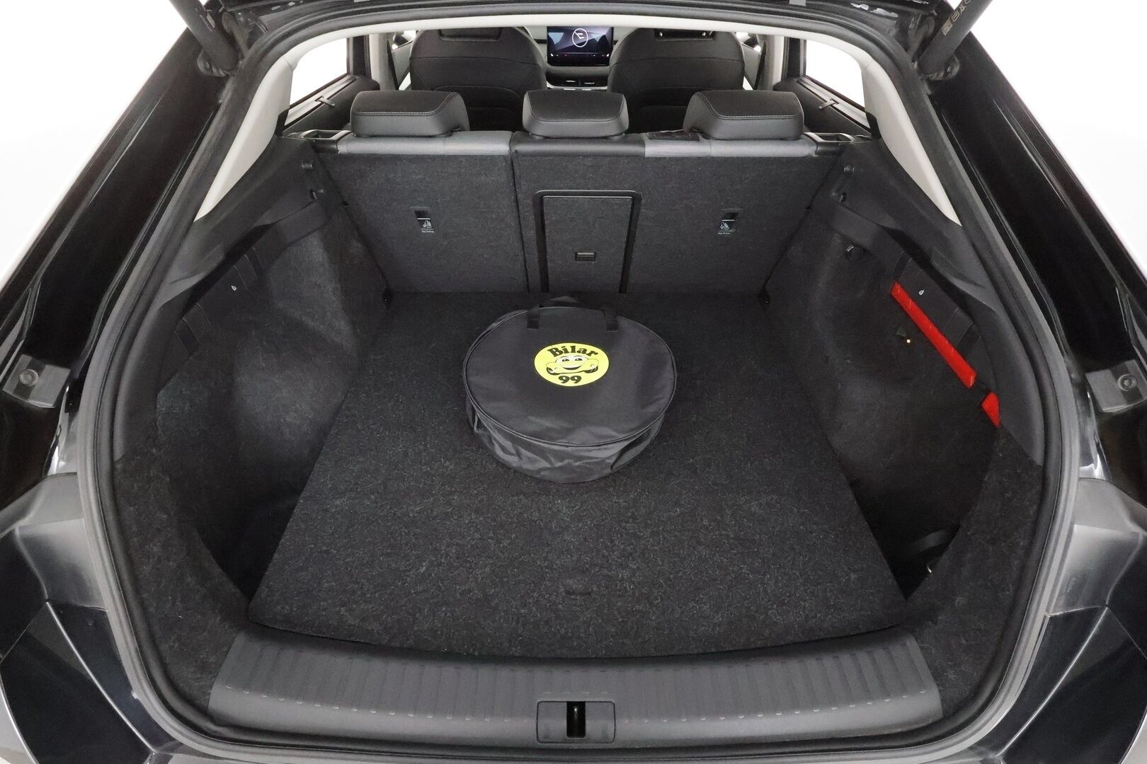 SKODA ENYAQ 2023 IV80 204hv Coupe Pluspaket - | ACC | ILP | Koukku | Matrix-LED | Lasikatto | Muistipenkki | Keyless |