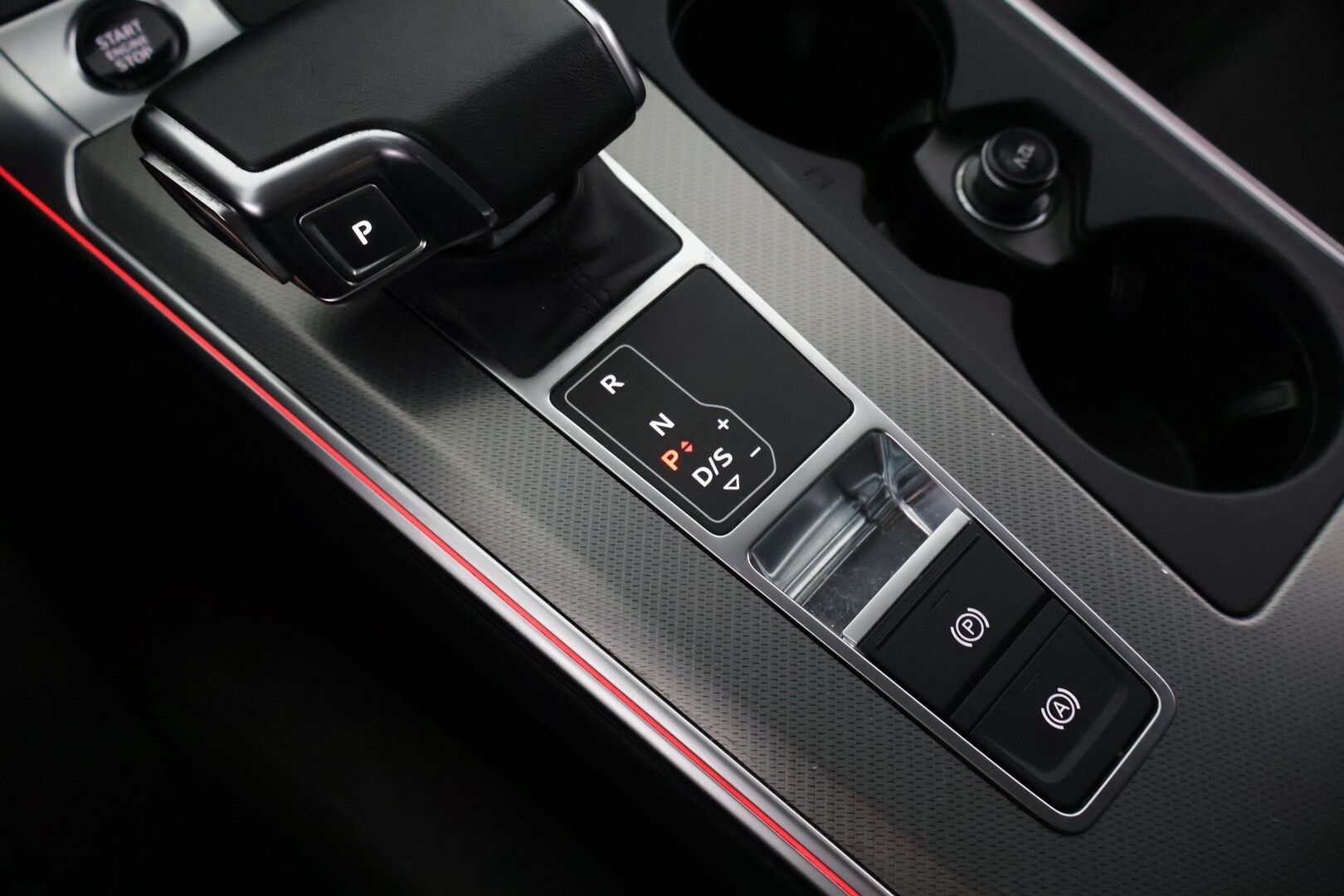 AUDI A6 2023 Avant 50 TFSI e quattro - | ACC | Koukku | P.kamera | Sporttipenkit | LED | Keyless | Apple&Android | Merkkihuollettu | Kahdet renkaat vanteineen - KORKO VAIN 3,99 %