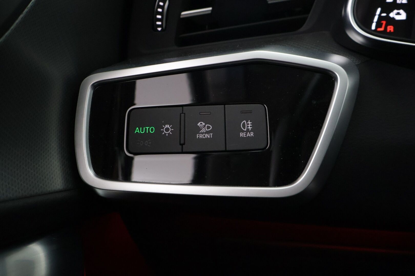 AUDI A6 2023 Avant 50 TFSI e quattro - | ACC | Koukku | P.kamera | Sporttipenkit | LED | Keyless | Apple&Android | Merkkihuollettu | Kahdet renkaat vanteineen - KORKO VAIN 3,99 %