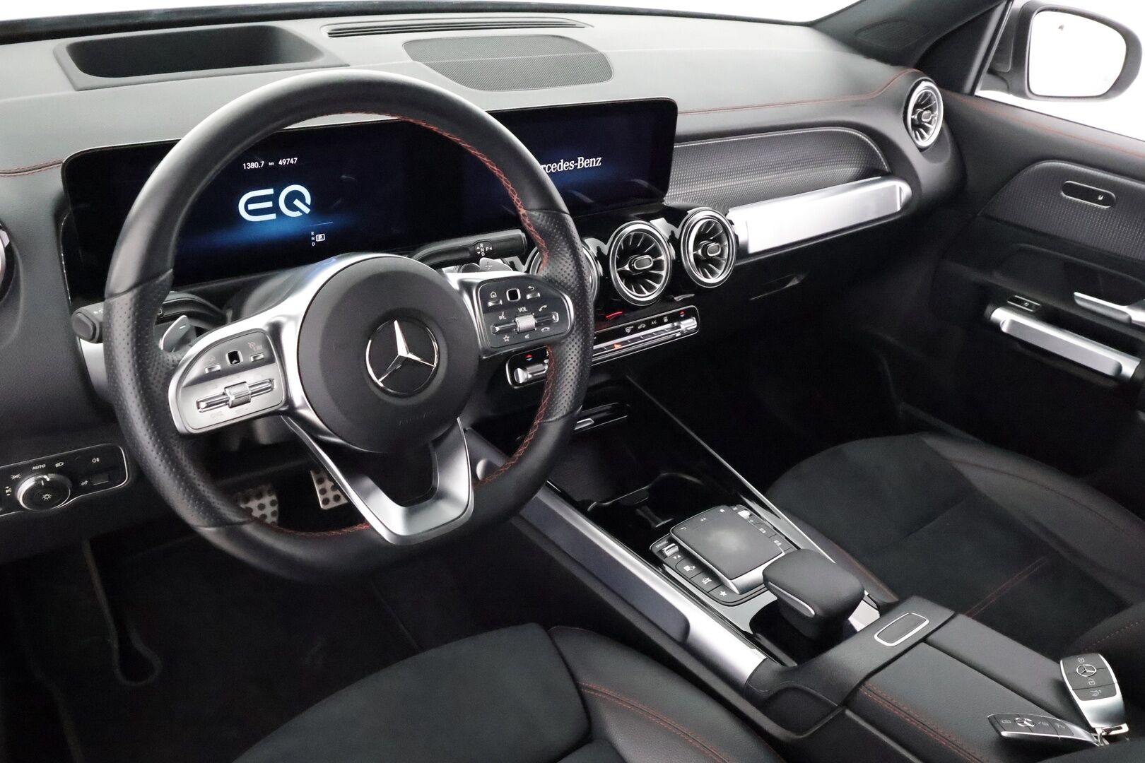 Mercedes-Benz EQB 2022 350 4MATIC AMG - | ILP | Widescreen | HUD | Distronic | P.Kamera | Nahka-Alcantara | LED-HP | Katveavustin | Kaistavahti | Navi | Keyless | Kahdet renkaat | 