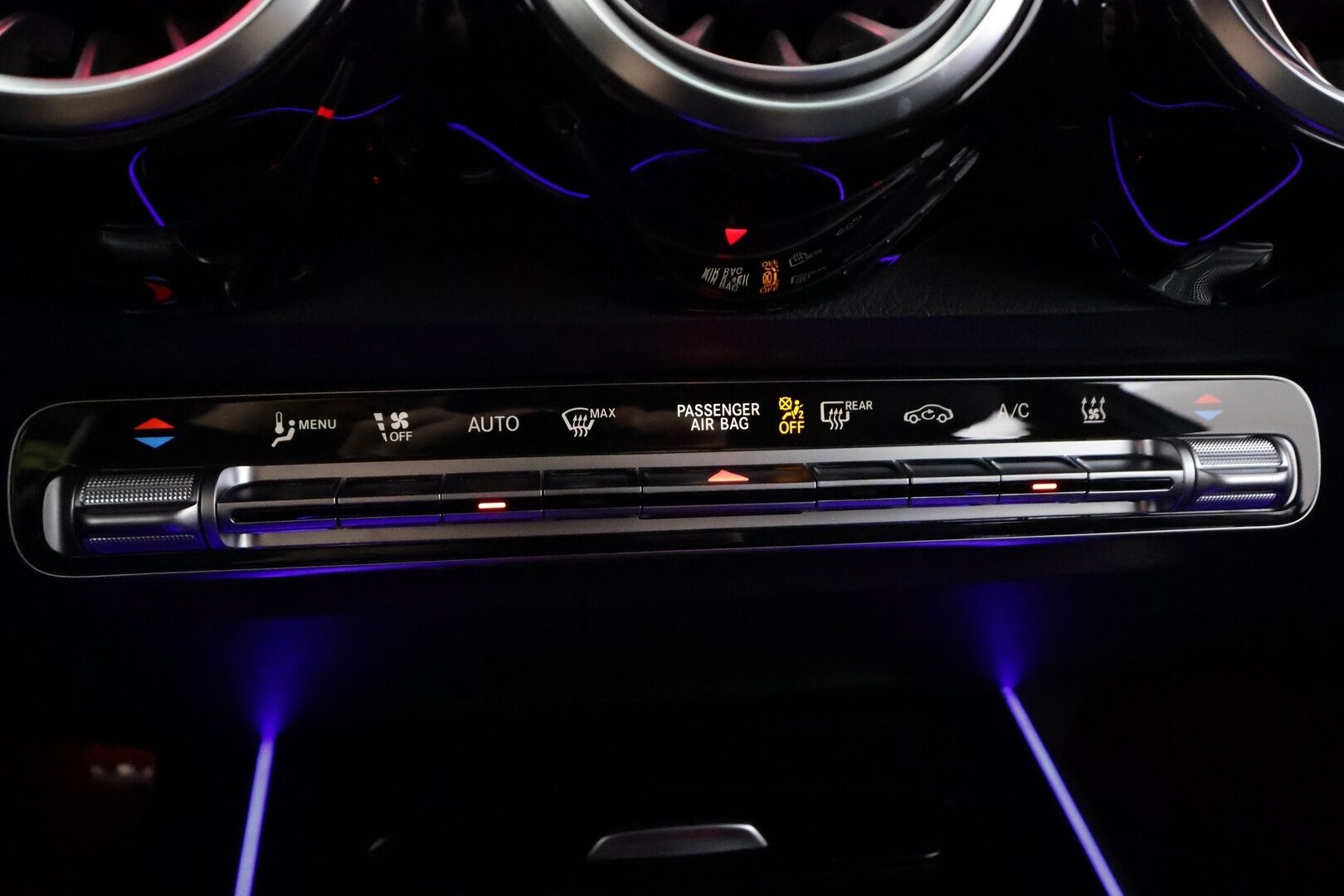 Mercedes-Benz EQB 2022 350 4MATIC AMG - | ILP | Widescreen | HUD | Distronic | P.Kamera | Nahka-Alcantara | LED-HP | Katveavustin | Kaistavahti | Navi | Keyless | Kahdet renkaat | 