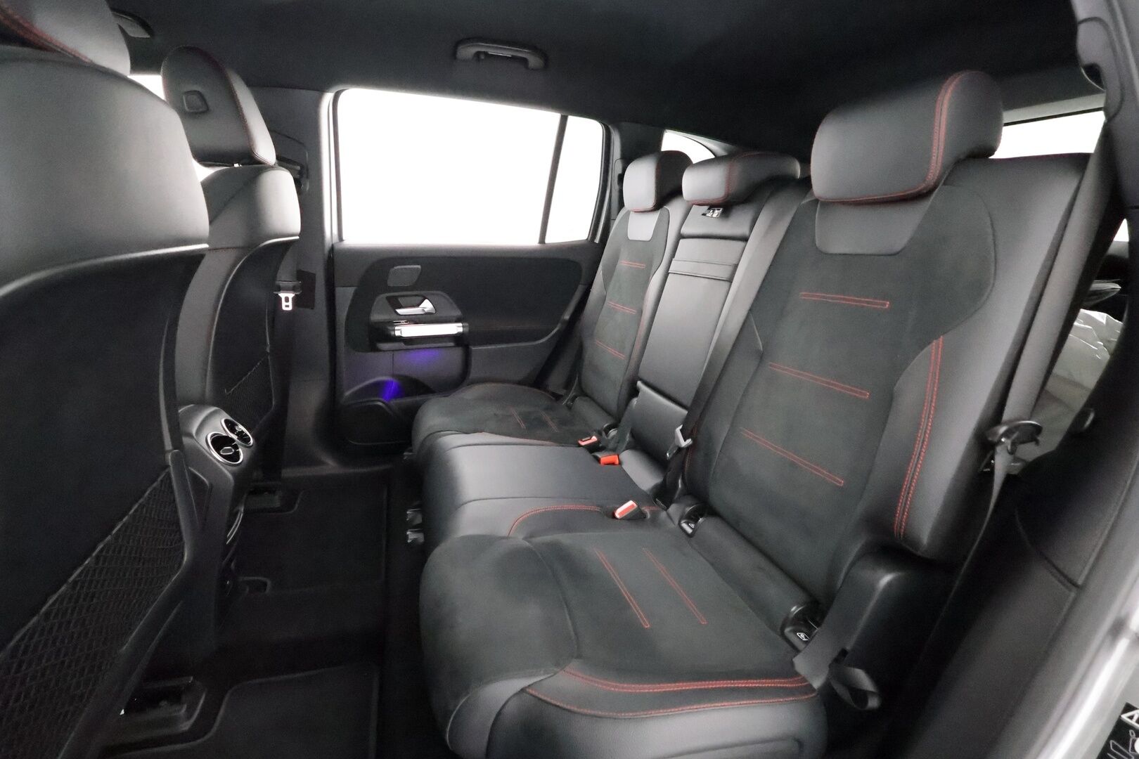 Mercedes-Benz EQB 2022 350 4MATIC AMG - | ILP | Widescreen | HUD | Distronic | P.Kamera | Nahka-Alcantara | LED-HP | Katveavustin | Kaistavahti | Navi | Keyless | Kahdet renkaat | 