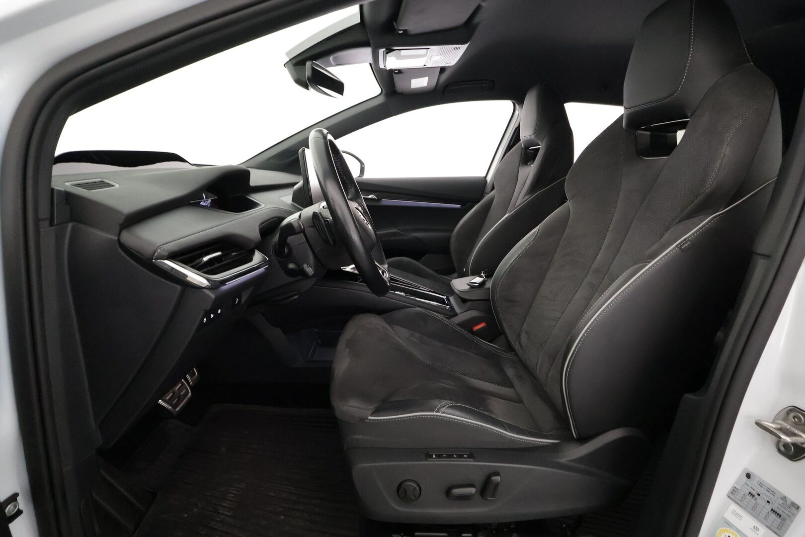 SKODA ENYAQ 2023 80x 4x4 SportLine  - | ACC | ILP | Koukku | Canton | Matrix-LED | Muistipenkki | Ratinlämmitys | Puolinahat | P.Kamera | Merkkihuollettu |