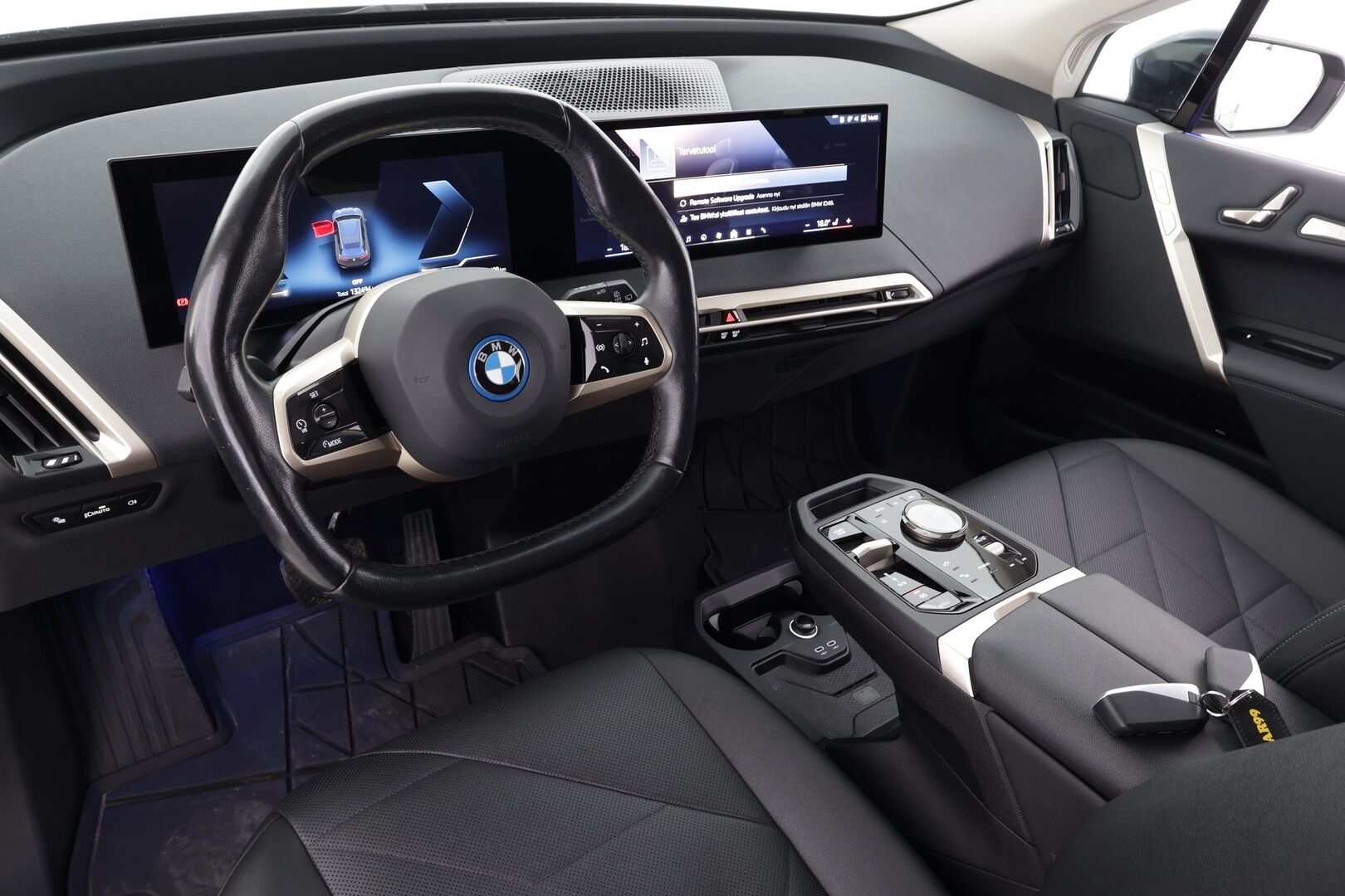 BMW IX 2023 Xdrive 50 Innovation - | ACC | ILP | Koukku | Hifit | Laser Light | Hierovat&Ilmastoidut Muistinahat | 360-Kamera | Ratinlämmitys | Kahdet Renkaat |