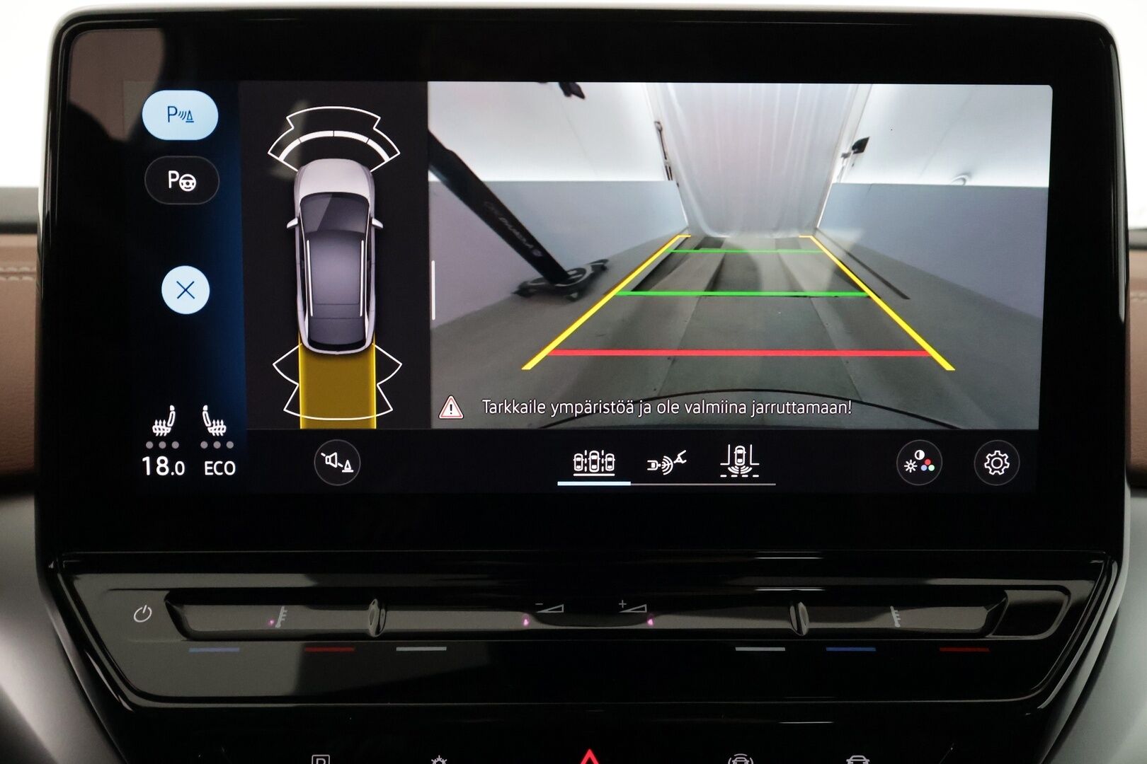 VOLKSWAGEN ID.4 2023 Pro 4MOTION Business 195 kW, akku 77 kWh - | ILP | Koukku | ACC | LED | P.Kamera | Nahka-Alcantara | Navi | Kaistavahti | Keyless | Kahdet renkaat | 2x Latauskaapelit | Merkkihuollot |