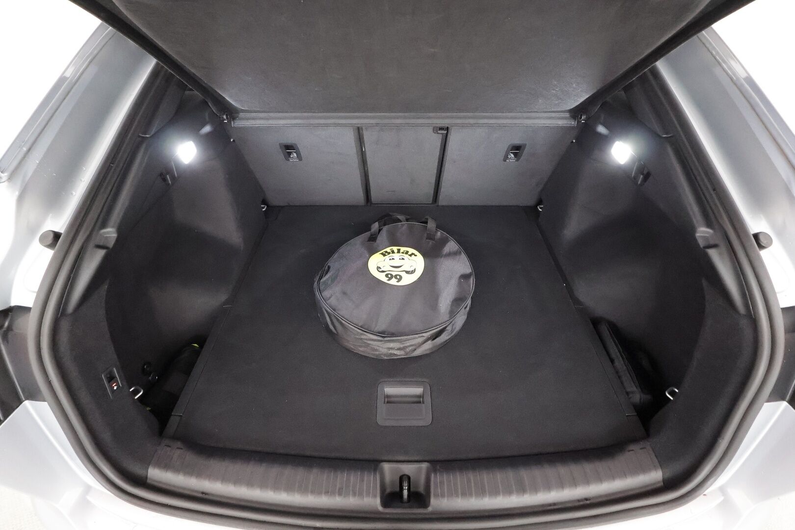 Audi Q4 e-tron 2023 Progress S line 50 e-tron quattro Sportback - | ACC | ILP | Koukku | Sonos | LED | Muistipenkki | P.Kamera | HUD | Sporttipenkit | Keyless | Apple&Android | Merkkihuollettu |
