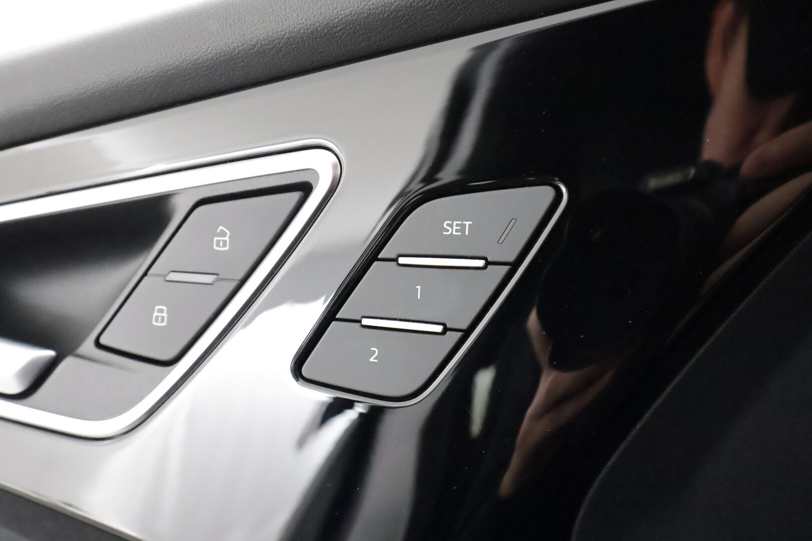 Audi Q4 e-tron 2023 Progress S line 50 e-tron quattro Sportback - | ACC | ILP | Koukku | Sonos | LED | Muistipenkki | P.Kamera | HUD | Sporttipenkit | Keyless | Apple&Android | Merkkihuollettu |