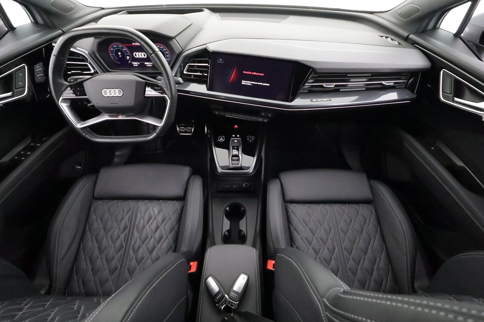 Audi Q4 e-tron 2023 Progress S line 50 e-tron quattro Sportback - | ACC | ILP | Koukku | Sonos | LED | Muistipenkki | P.Kamera | HUD | Sporttipenkit | Keyless | Apple&Android | Merkkihuollettu |