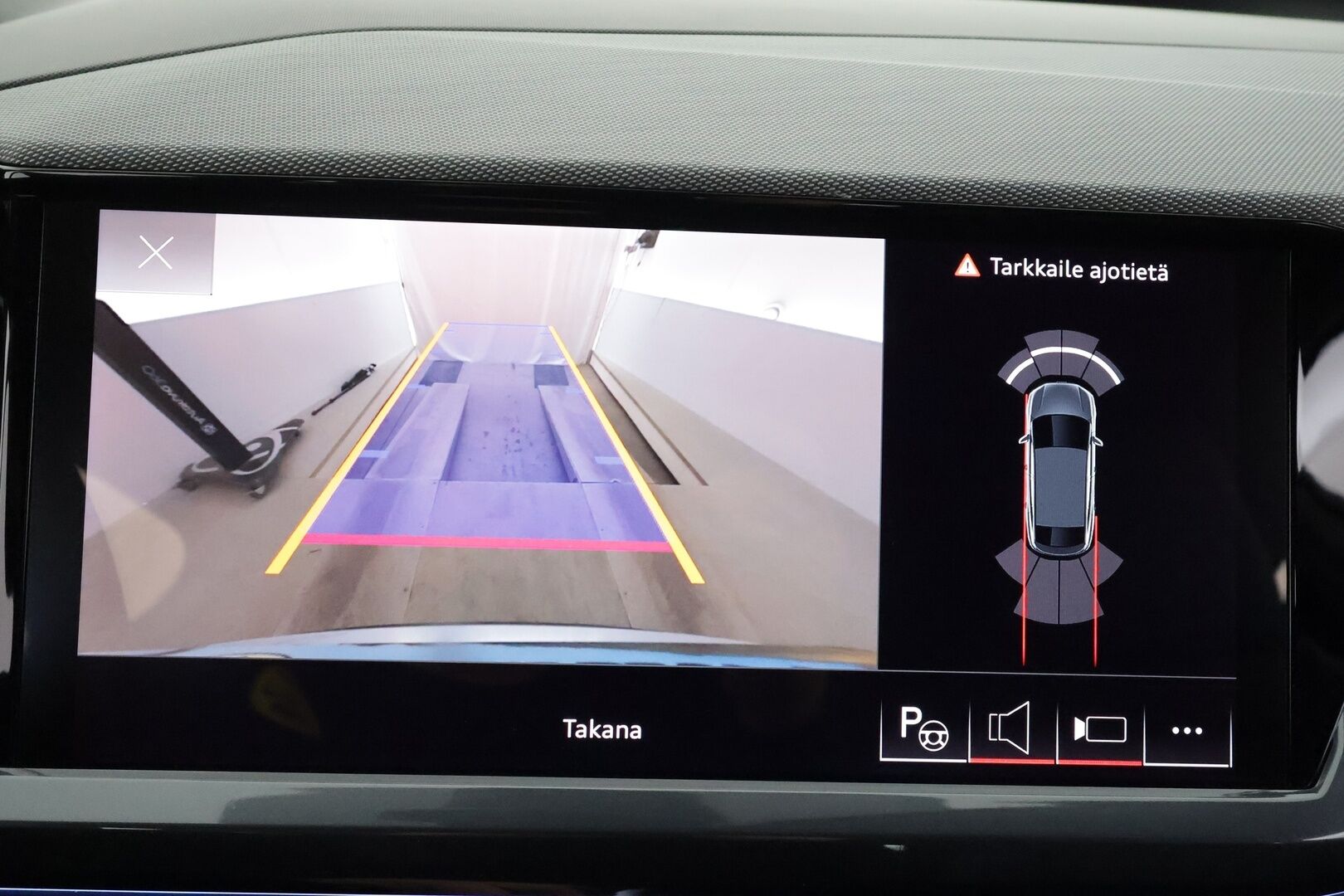 Audi Q4 e-tron 2023 Progress S line 50 e-tron quattro Sportback - | ACC | ILP | Koukku | Sonos | LED | Muistipenkki | P.Kamera | HUD | Sporttipenkit | Keyless | Apple&Android | Merkkihuollettu |