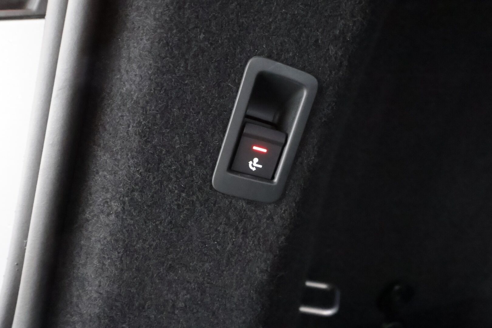 Audi Q4 e-tron 2023 Progress S line 50 e-tron quattro Sportback - | ACC | ILP | Koukku | Sonos | LED | Muistipenkki | P.Kamera | HUD | Sporttipenkit | Keyless | Apple&Android | Merkkihuollettu |
