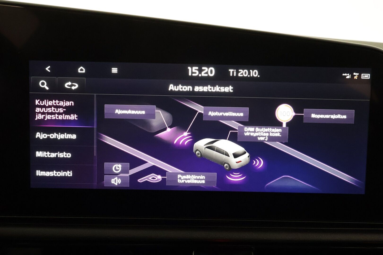Kia Niro 2023 EX 64,8kWh 204hv - | ACC | ILP | Puolinahat | Sähköpenkki | V2L | LED | P.kamera ja tutkat | HDA | BSM | RCTA | Keyless | Lämm. ratti | 2x renkaat aluin | Merkkihuollot | 