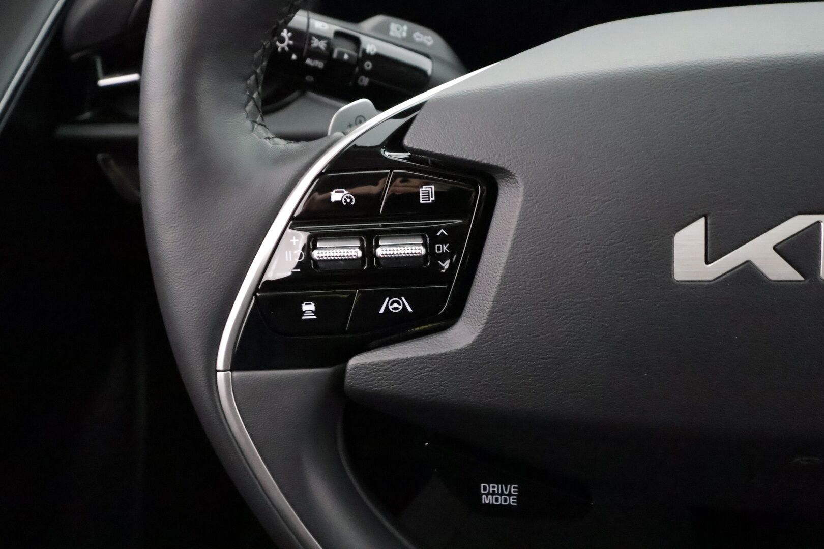 Kia Niro 2023 EX 64,8kWh 204hv - | ACC | ILP | Puolinahat | Sähköpenkki | V2L | LED | P.kamera ja tutkat | HDA | BSM | RCTA | Keyless | Lämm. ratti | 2x renkaat aluin | Merkkihuollot | 