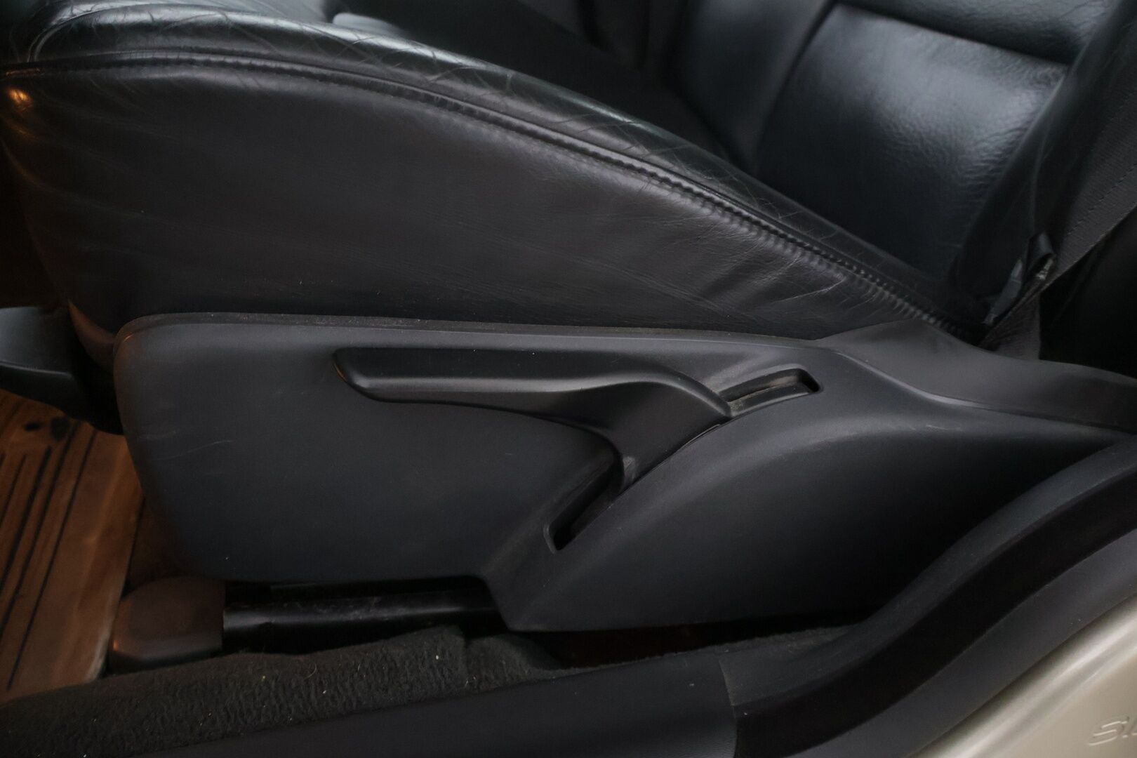 Volvo S80 2008 D5 AWD Momentum aut * Nahat* Vakkari* Peruutustutka* - * Jakopää tehty / Kahdet renkaat vanteilla / Suomi-Auto