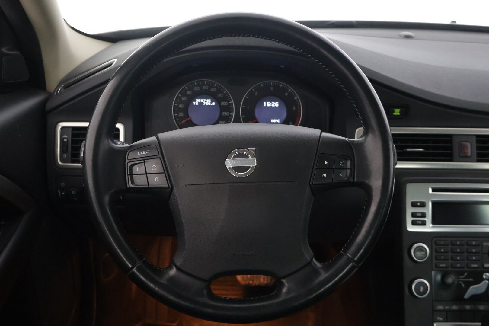 Volvo S80 2008 D5 AWD Momentum aut * Nahat* Vakkari* Peruutustutka* - * Jakopää tehty / Kahdet renkaat vanteilla / Suomi-Auto