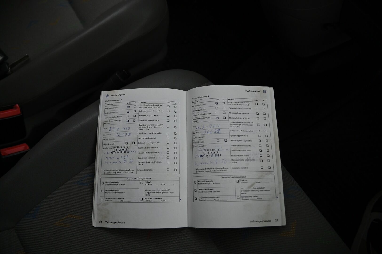 Volkswagen Transporter 2008 TRANSPORTER Umpikorinen (BB) 1890cm3 * Myydään vain huutokaupat.com * - Todella hieno työjuhta / Huoltokirja / 2 Renkaat / Katsastettu 04/25