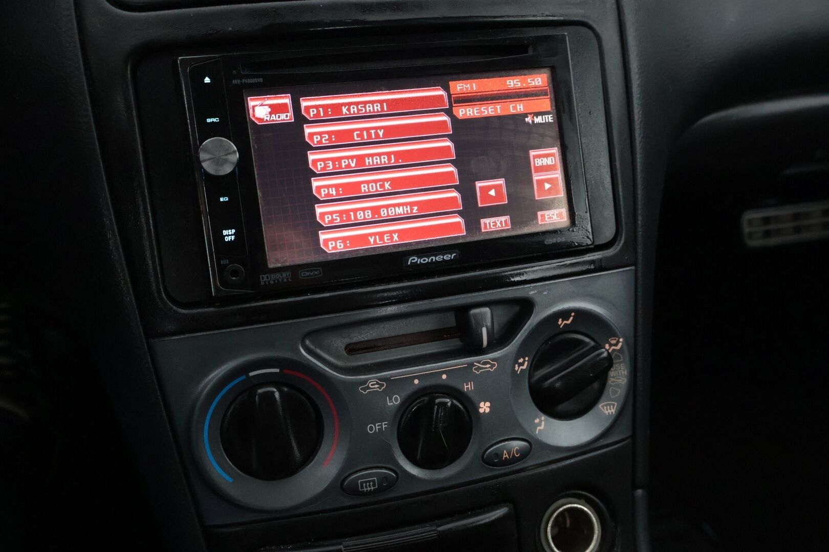 Toyota Celica 2005 2D CELICA LIFTBACK 1.8 - *YritysOutlet - Myydään vain yrityksille* / 2x hyvät renkaat / hyvät huollot / Ruostesuojattu*