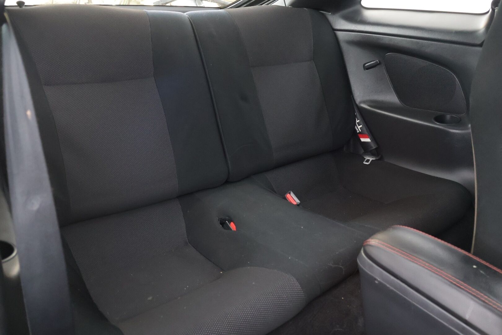 Toyota Celica 2005 2D CELICA LIFTBACK 1.8 - *YritysOutlet - Myydään vain yrityksille* / 2x hyvät renkaat / hyvät huollot / Ruostesuojattu*