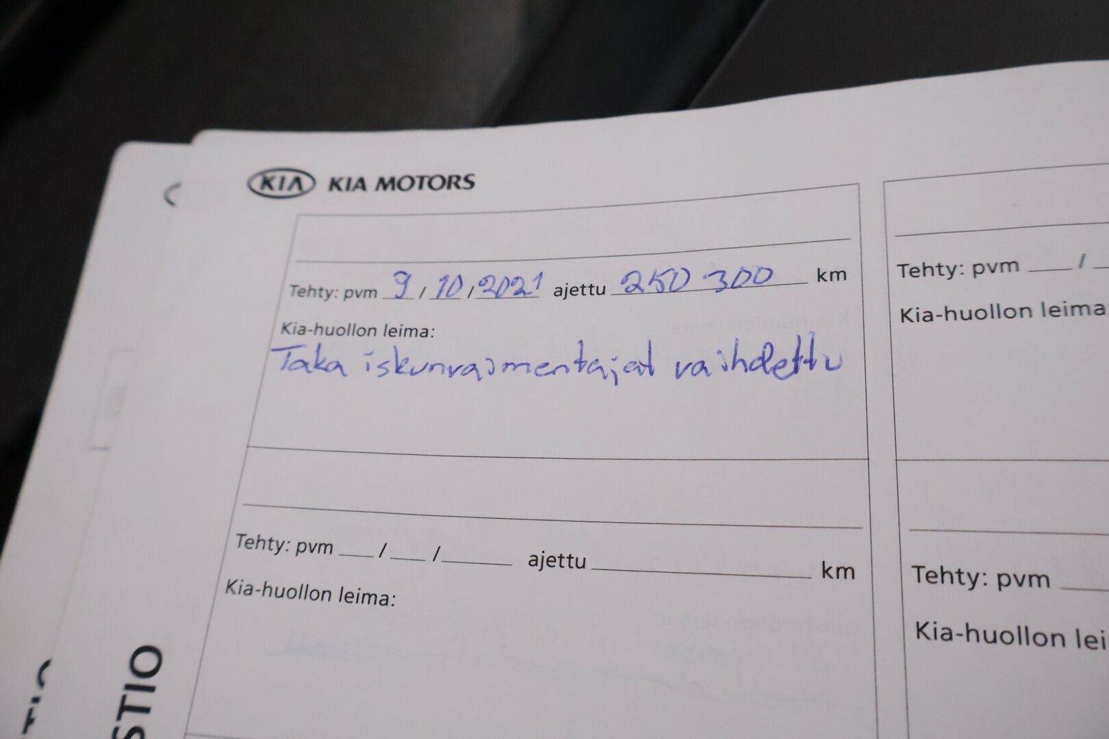 Kia Sorento 2010 2,2 CRDi AWD EX A/T 5P ** Tämä huippu myydään huudossa!!! - ** Koukku / Lohko / Vakkari / Penkinlämmittimet