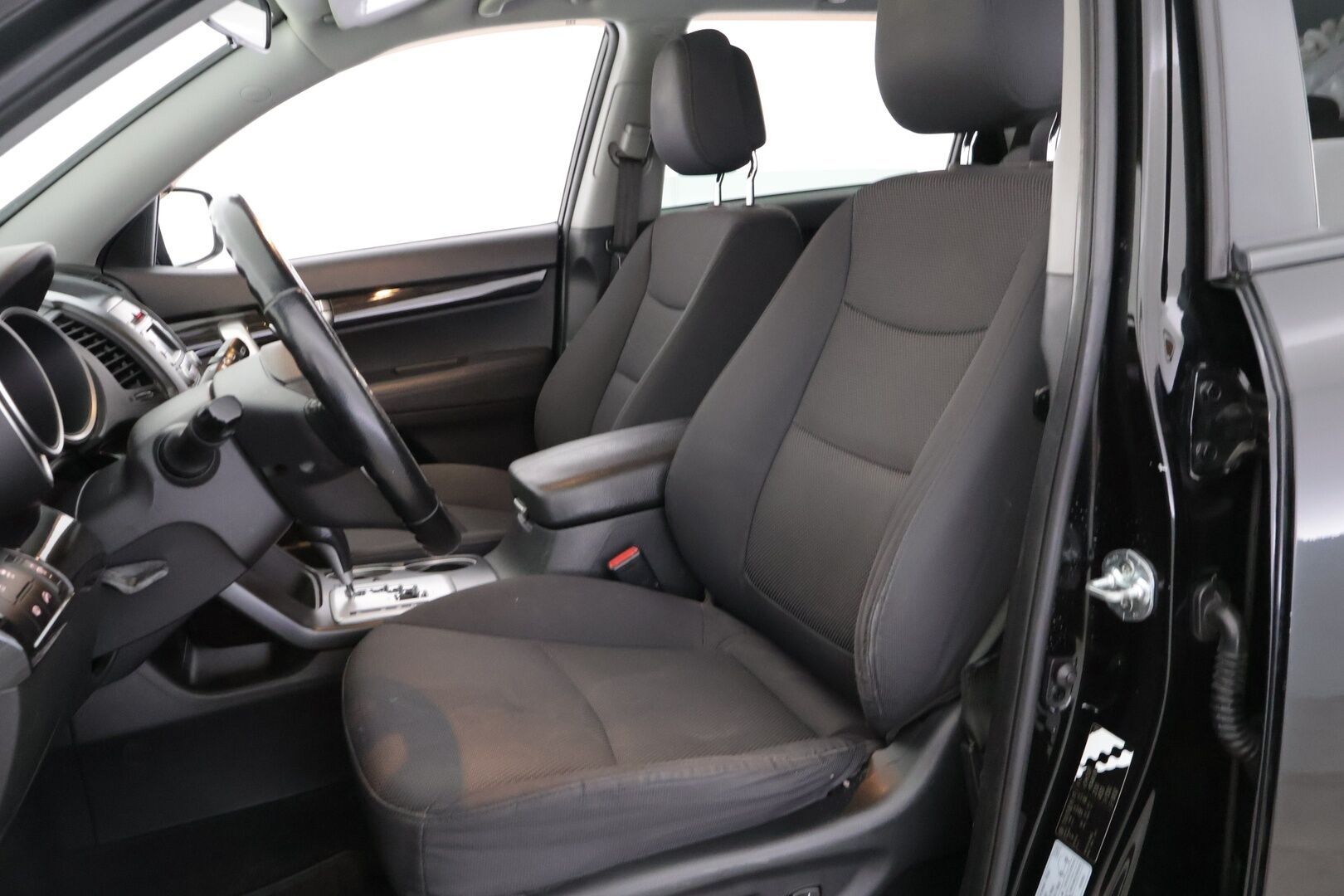 Kia Sorento 2010 2,2 CRDi AWD EX A/T 5P ** Tämä huippu myydään huudossa!!! - ** Koukku / Lohko / Vakkari / Penkinlämmittimet