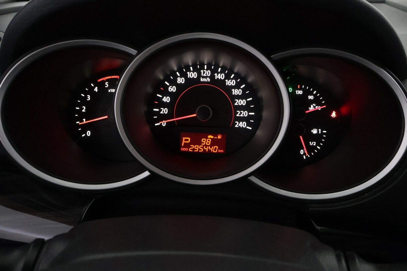 Kia Sorento 2010 2,2 CRDi AWD EX A/T 5P ** Tämä huippu myydään huudossa!!! - ** Koukku / Lohko / Vakkari / Penkinlämmittimet