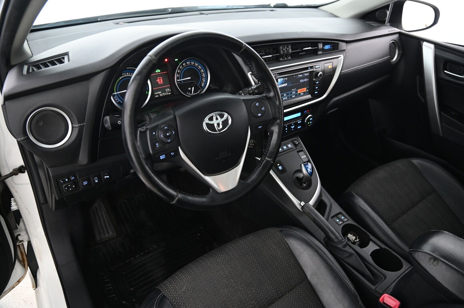 Toyota Auris 2013 Touring Sports 1,8 Hybrid Premium***MYYDÄÄN HUUTOKAUPAT.COM*** - ***MYYDÄÄN HUUTOKAUPAT.COM!***