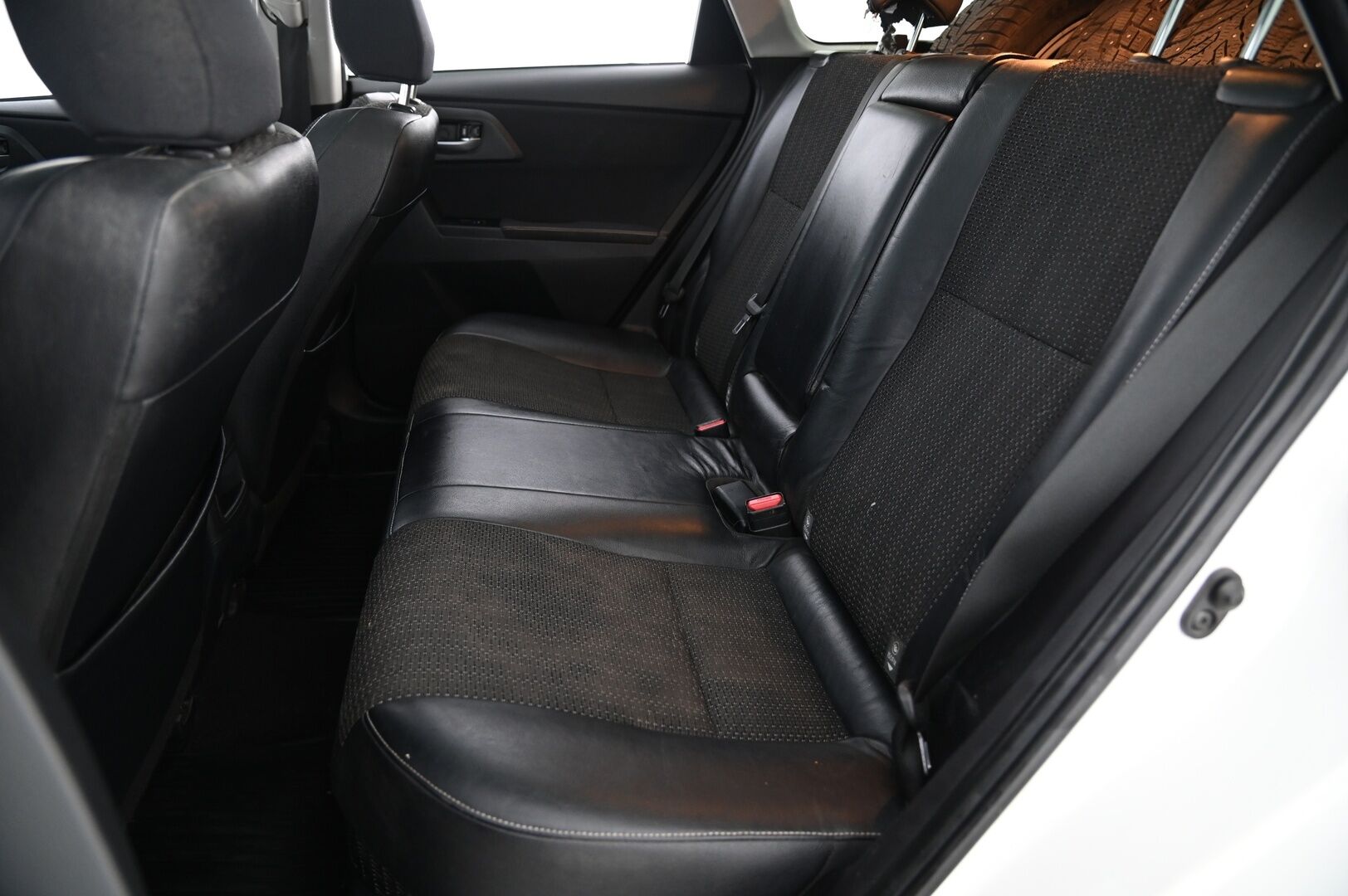 Toyota Auris 2013 Touring Sports 1,8 Hybrid Premium***MYYDÄÄN HUUTOKAUPAT.COM*** - ***MYYDÄÄN HUUTOKAUPAT.COM!***
