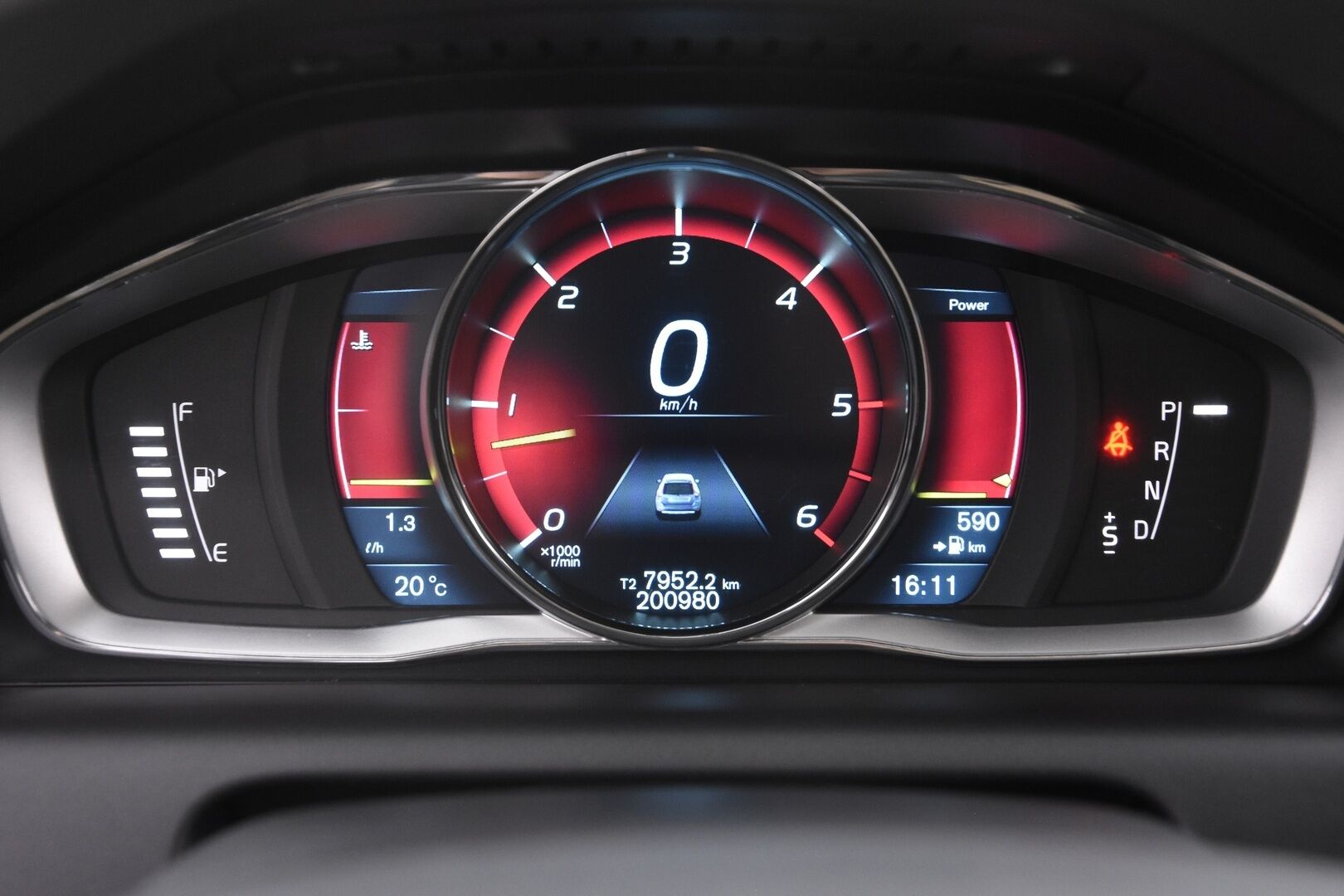 Volvo XC60 2014 D4 AWD Business Summum aut - | Adaptiivinen vakkari | Webasto | Koukku | Kahdet renkaat+vanteet | Peruutustutka | BLIS | Xenon valot |