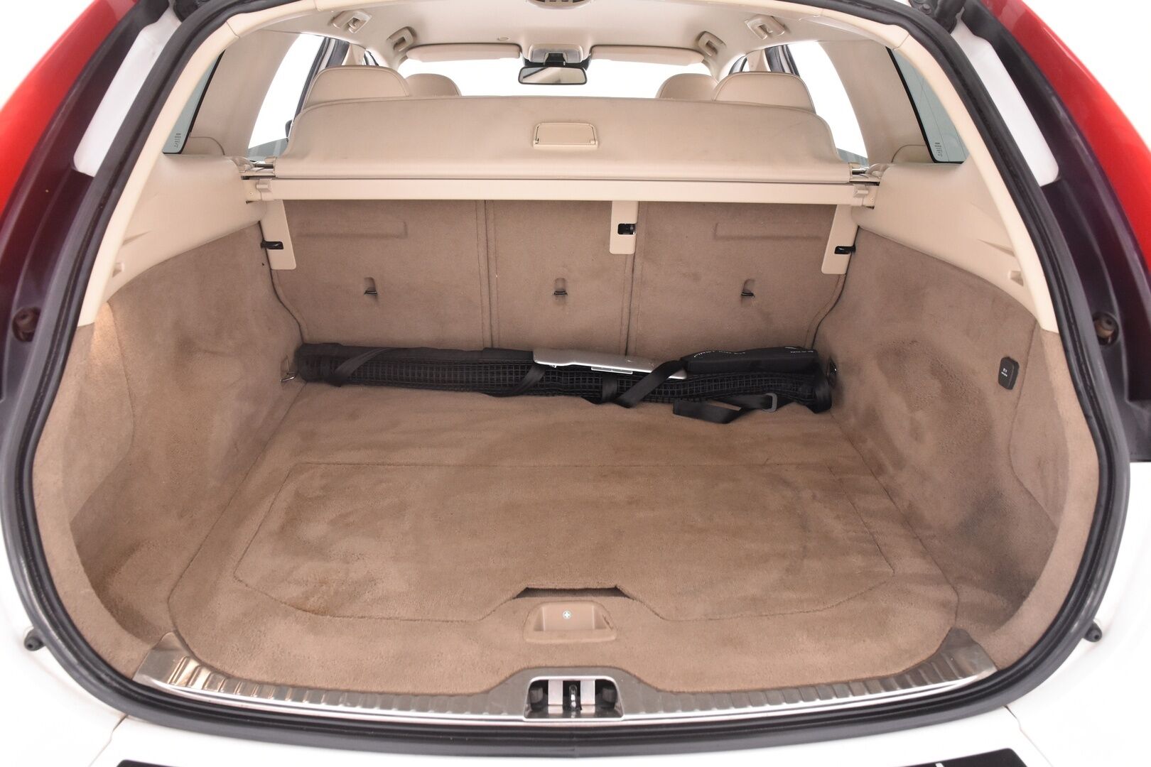 Volvo XC60 2014 D4 AWD Business Summum aut - | Adaptiivinen vakkari | Webasto | Koukku | Kahdet renkaat+vanteet | Peruutustutka | BLIS | Xenon valot |