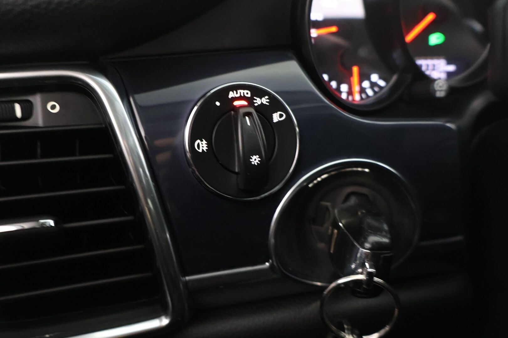 Porsche Panamera 2011 Diesel - * Juuri tullut! * - HULLUT AVAJAISHULINAT KORKOTARJOUS 3,29 %