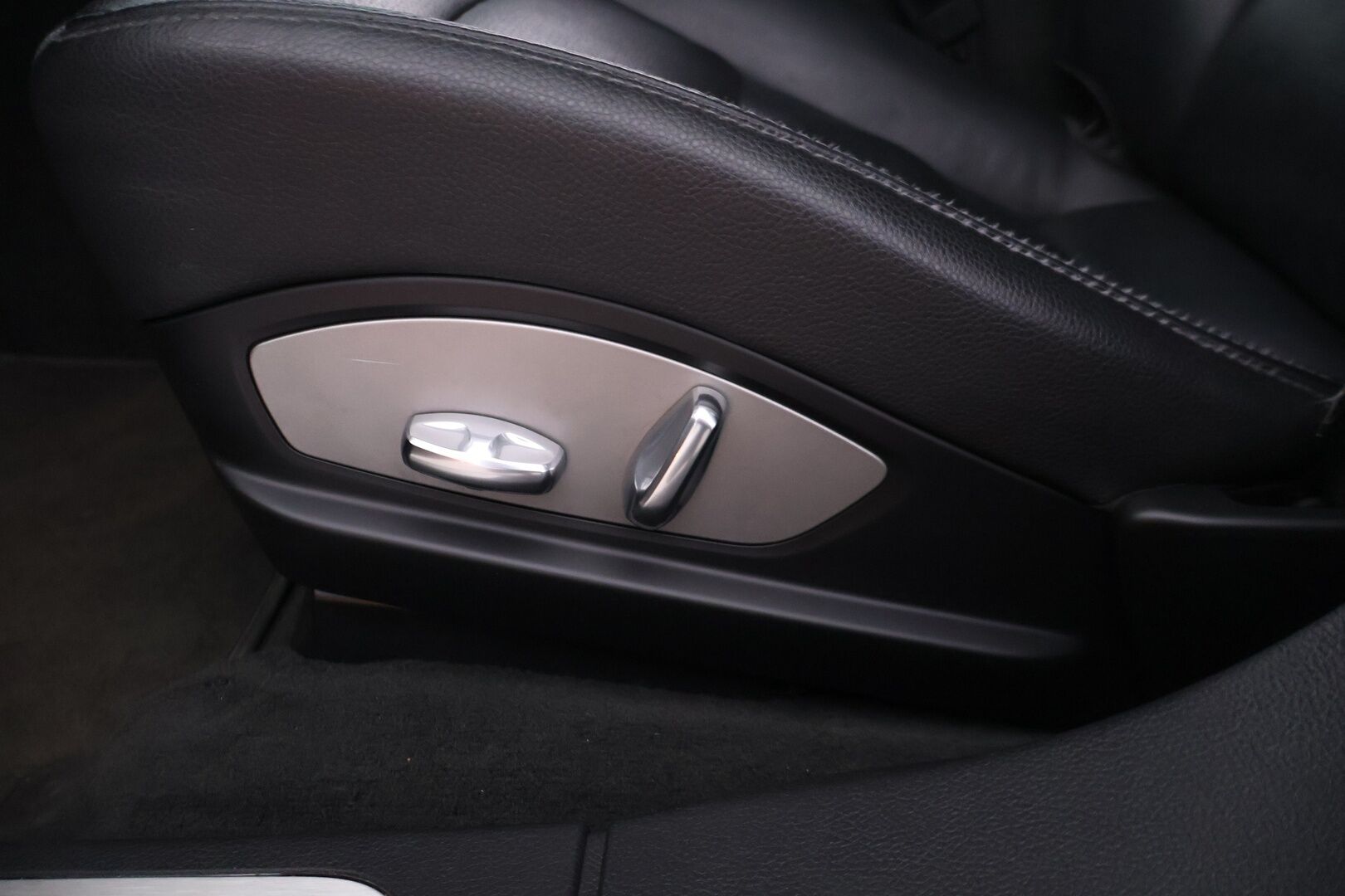 Porsche Panamera 2012 Diesel - * Juuri tullut! * - HULLUT AVAJAISHULINAT KORKOTARJOUS 3,29 %