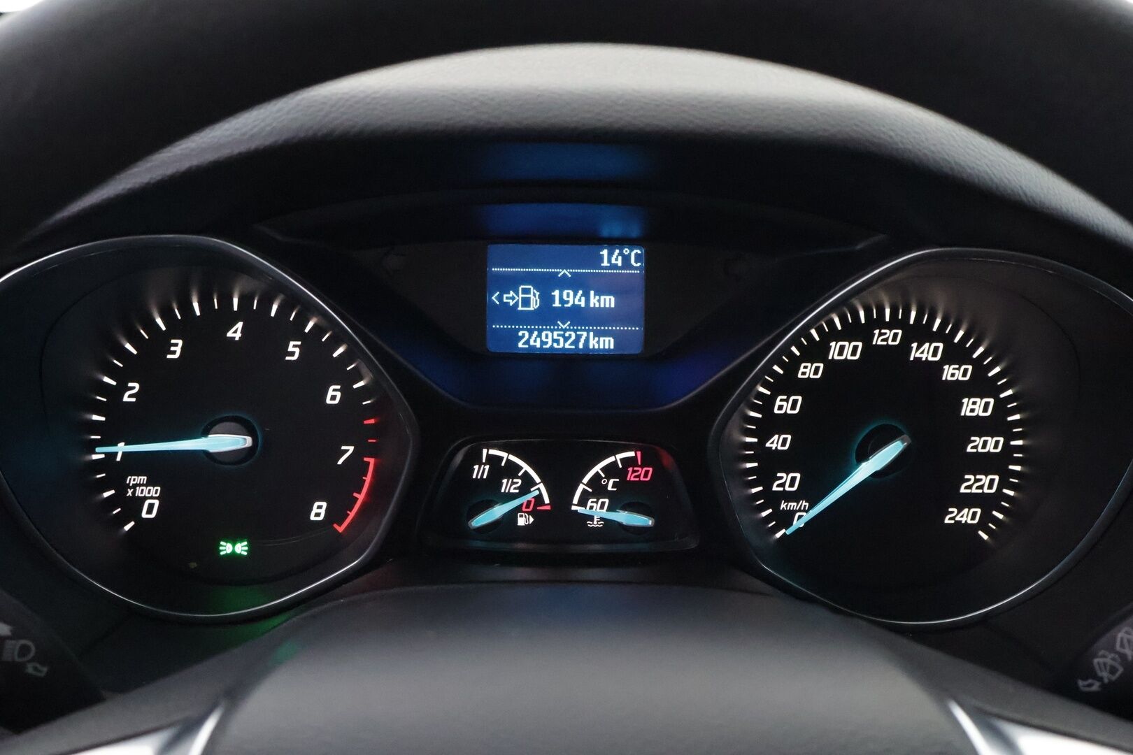 Ford Focus 2013 1,0 EcoBoost 125 hv Trend X M6 Wagon *YritysOutlet - Myydään vain yrityksille* - *Lohko+sisä / Koukku / Suomi-auto / Parkkitutkat / Vakionopeudensäädin / Jakopää tehty - YritysOutlet - Myydään vain yrityksille*