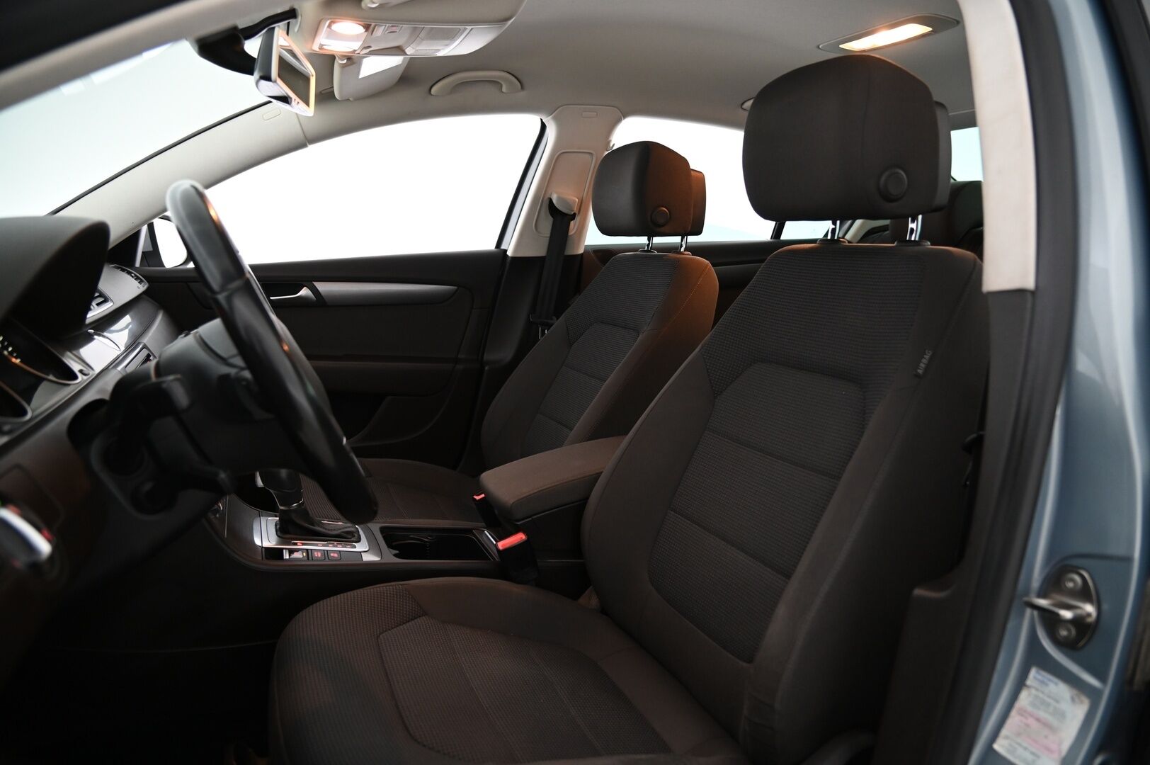 Volkswagen Passat 2013 Sedan Comfortline 1,6 TDI 77 kW (105 hv) BlueMotion Technology DSG-automaatti *Webasto / Vetokoukku / Vakkari* - *Leimaa 9.7.2026 / 2-omisteinen Suomi-auto*