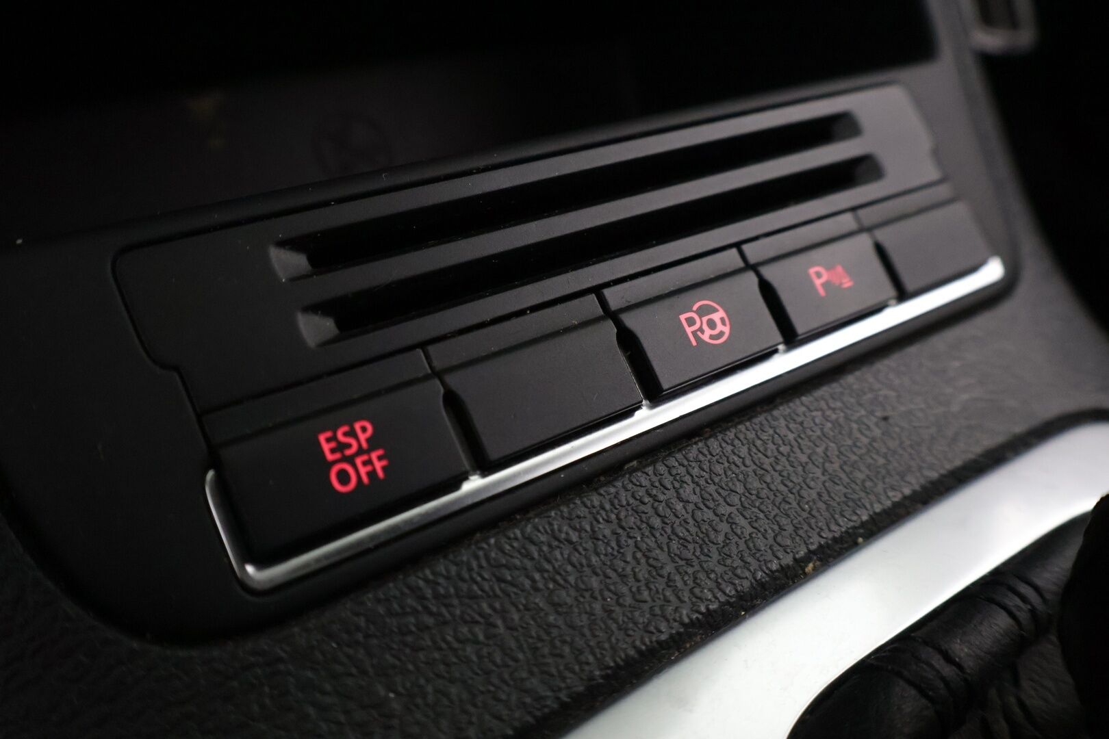 Volkswagen Tiguan 2008 Sport & Style 2,0 TDI 103 kW, Tiptronic-autom *YritysOutlet - *Myydään vain yrityksille / Vetokoukku / lohkolämmitin / jakohihna vaihdettu!*