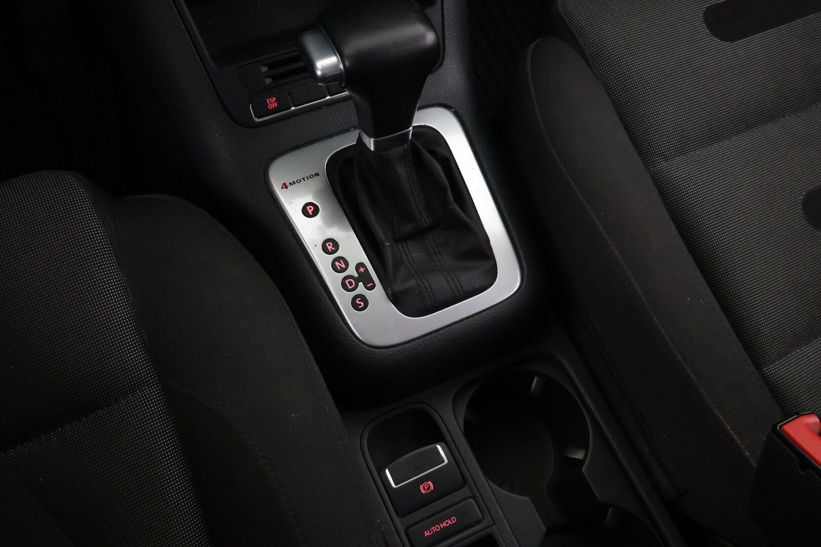 Volkswagen Tiguan 2008 Sport & Style 2,0 TDI 103 kW, Tiptronic-autom *YritysOutlet - *Myydään vain yrityksille / Vetokoukku / lohkolämmitin / jakohihna vaihdettu!*