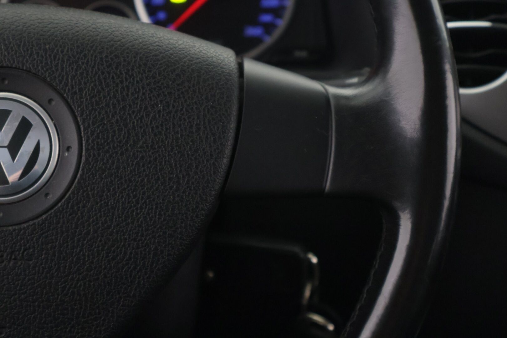 Volkswagen Tiguan 2008 Sport & Style 2,0 TDI 103 kW, Tiptronic-autom *YritysOutlet - *Myydään vain yrityksille / Vetokoukku / lohkolämmitin / jakohihna vaihdettu!*