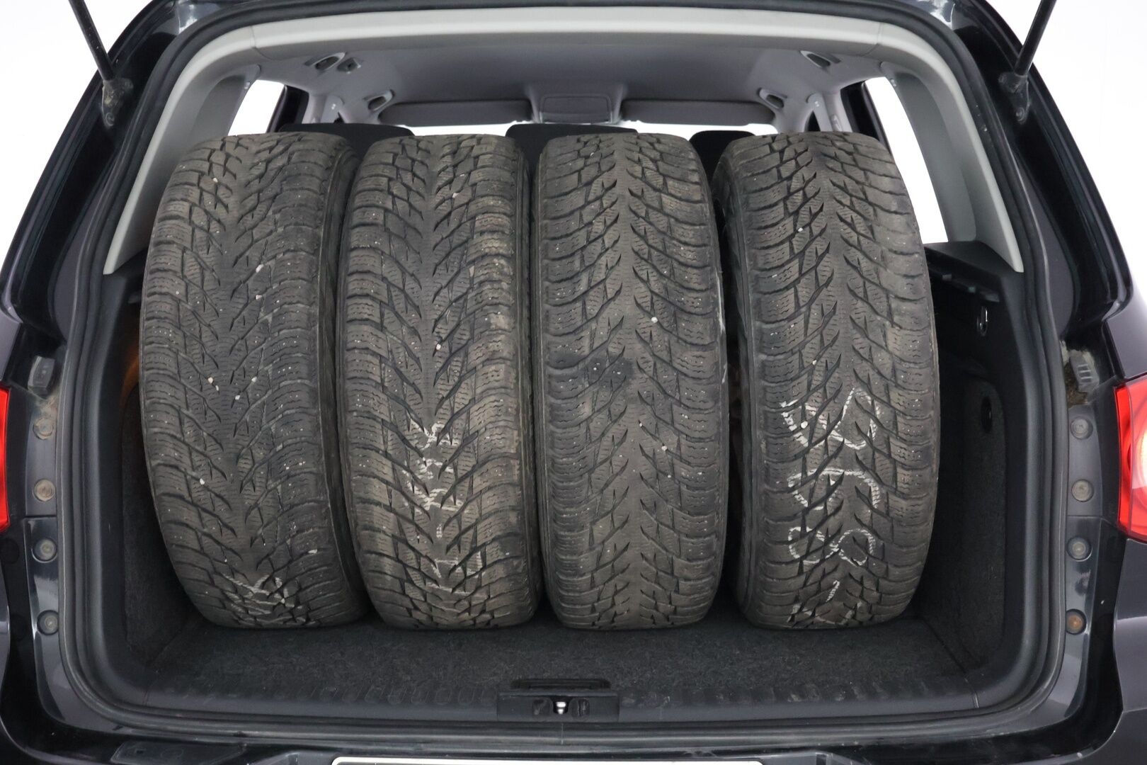 Volkswagen Tiguan 2008 Sport & Style 2,0 TDI 103 kW, Tiptronic-autom *YritysOutlet - *Myydään vain yrityksille / Vetokoukku / lohkolämmitin / jakohihna vaihdettu!*