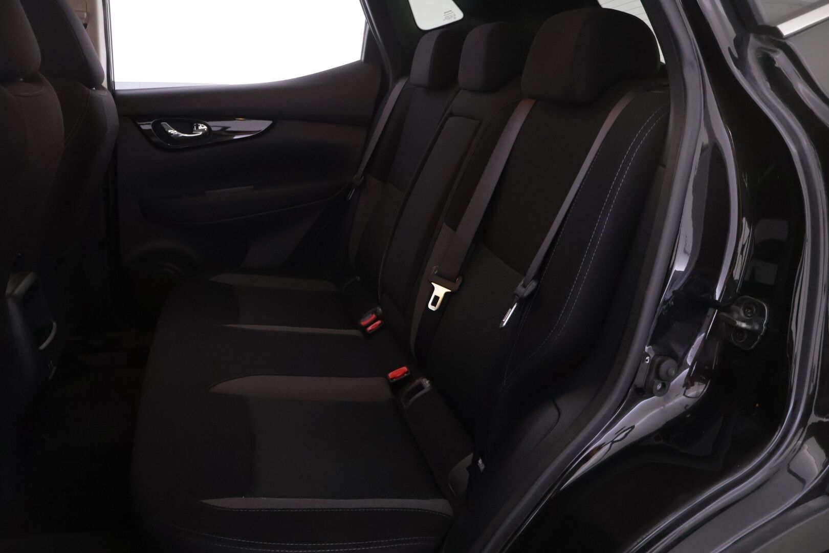 Nissan Qashqai 2020 DIG-T 160 N-Connecta 2WD 6M/T - l Suomi-auto l 360° Kamera l Pysäköintitutkat l KeyLessGo l Vetokoukku l 2x renkaat ja vanteet l