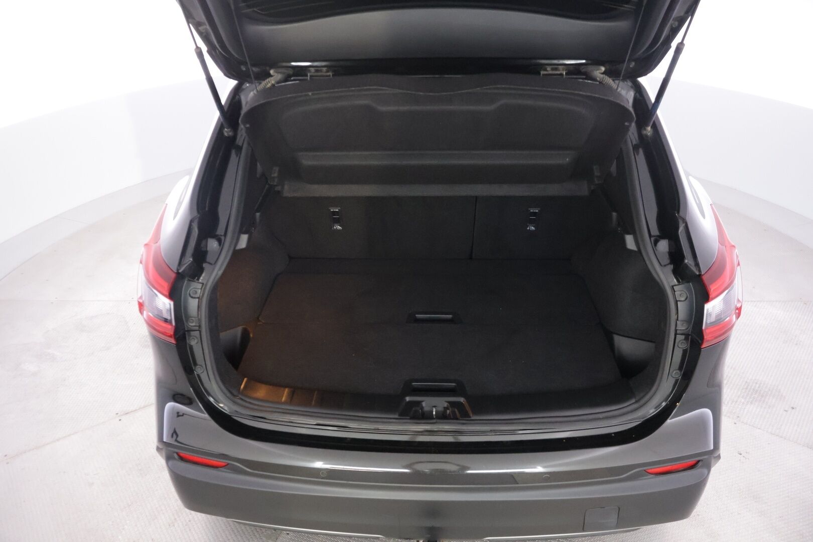 Nissan Qashqai 2020 DIG-T 160 N-Connecta 2WD 6M/T - l Suomi-auto l 360° Kamera l Pysäköintitutkat l KeyLessGo l Vetokoukku l 2x renkaat ja vanteet l