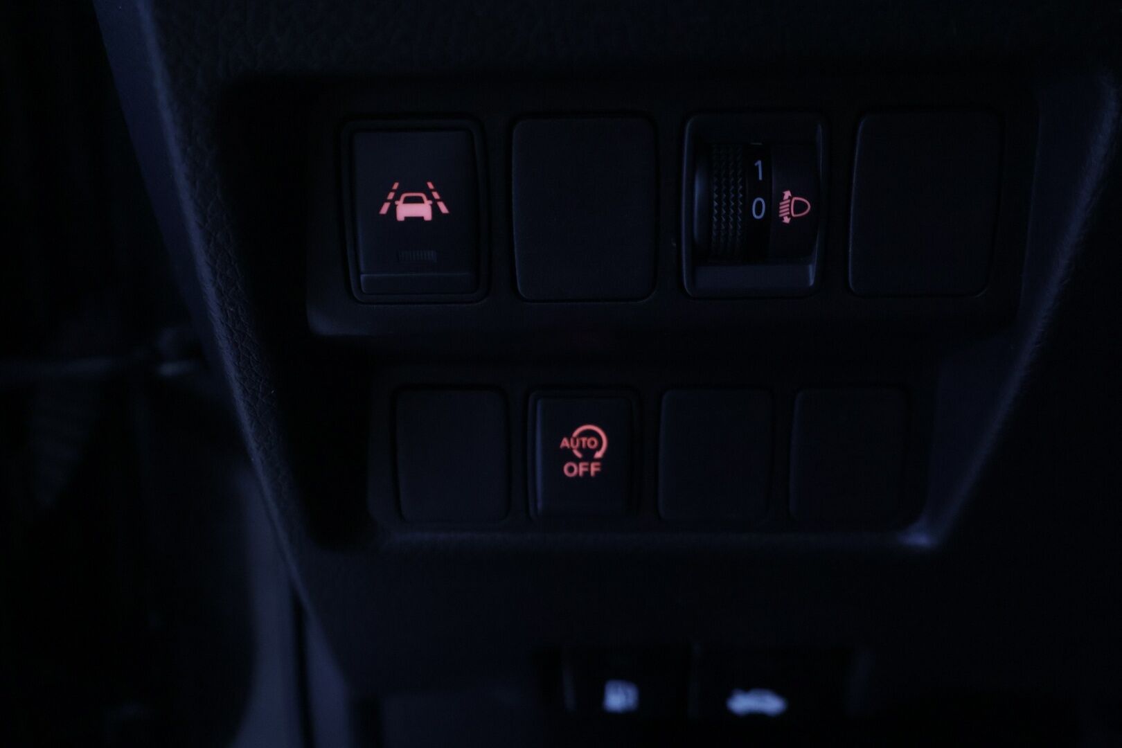 Nissan Qashqai 2020 DIG-T 160 N-Connecta 2WD 6M/T - l Suomi-auto l 360° Kamera l Pysäköintitutkat l KeyLessGo l Vetokoukku l 2x renkaat ja vanteet l
