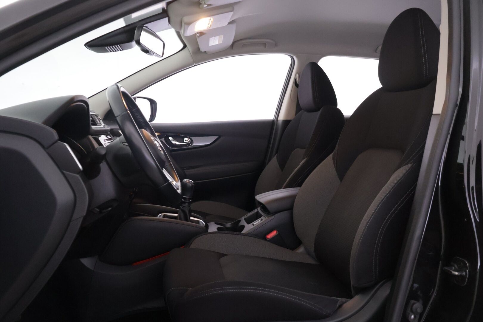 Nissan Qashqai 2020 DIG-T 160 N-Connecta 2WD 6M/T - l Suomi-auto l 360° Kamera l Pysäköintitutkat l KeyLessGo l Vetokoukku l 2x renkaat ja vanteet l