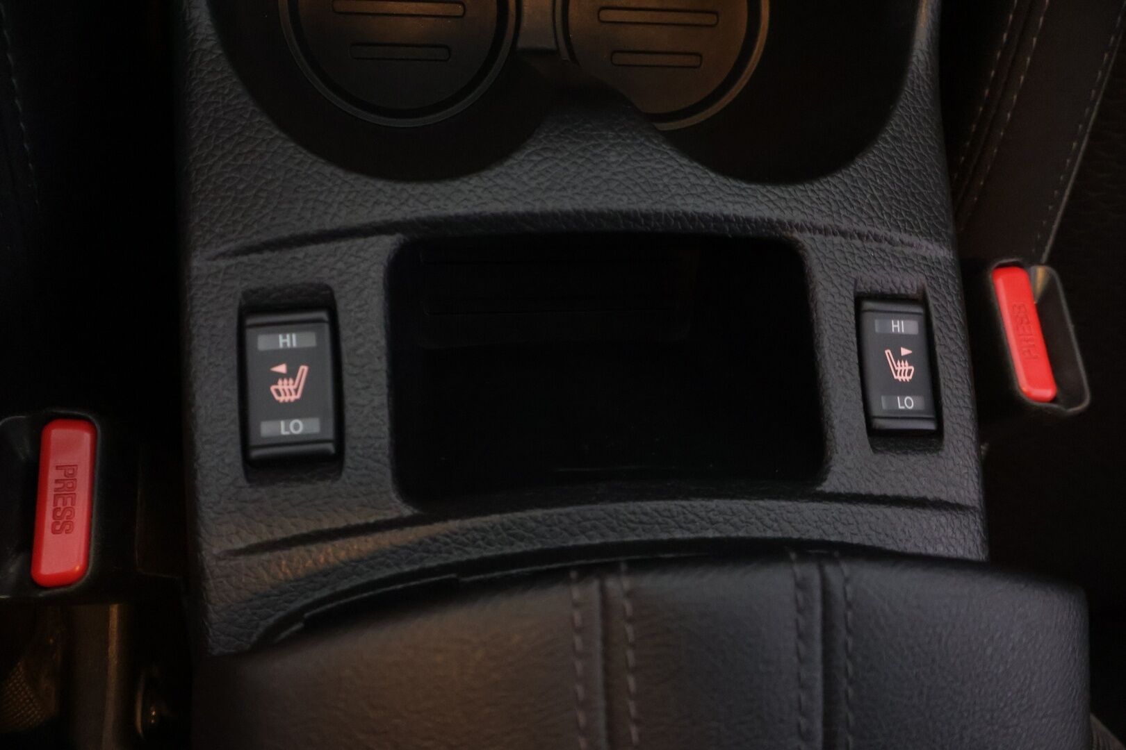 Nissan Qashqai 2020 DIG-T 160 N-Connecta 2WD 6M/T - l Suomi-auto l 360° Kamera l Pysäköintitutkat l KeyLessGo l Vetokoukku l 2x renkaat ja vanteet l
