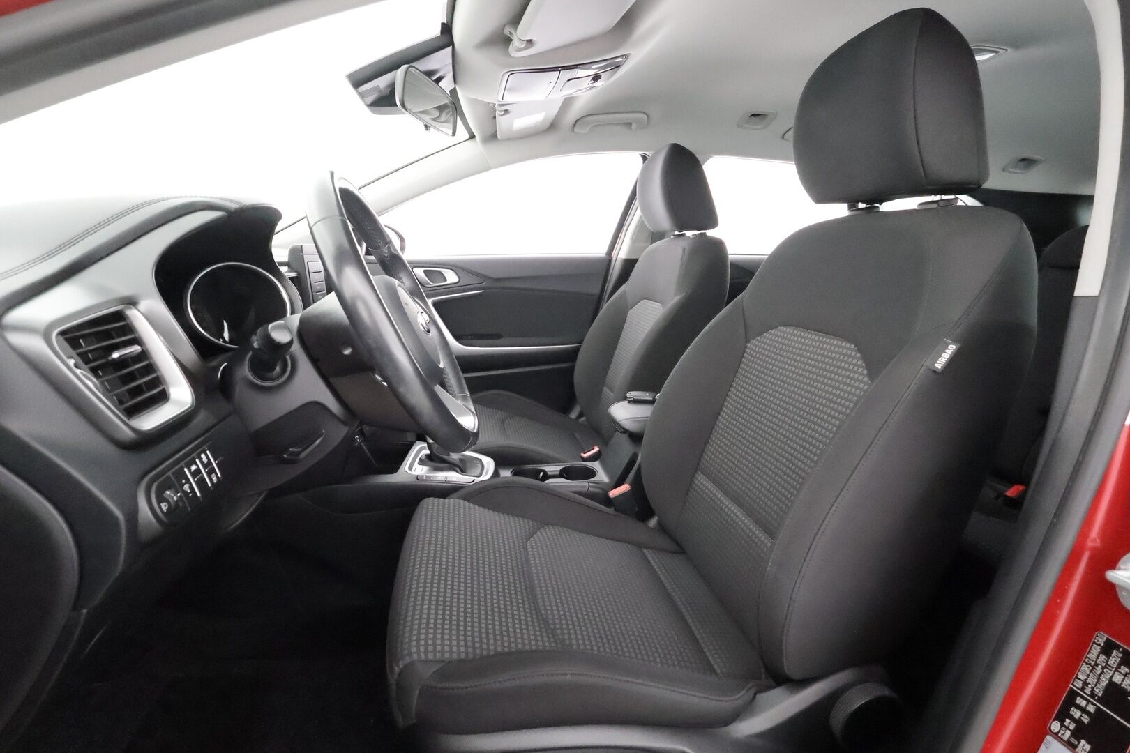 Kia Ceed 2020 1,4 T-GDI ISG 140hv Active SW DCT A/T - | Vakkari | Koukku | Merkkihuollot | Lane Assist | Hätäjarrutusavustin | Lämm. ratti | BT | P.tutka | Lohko+sisälämmitin | Ilmastointi | 2x renkaat |