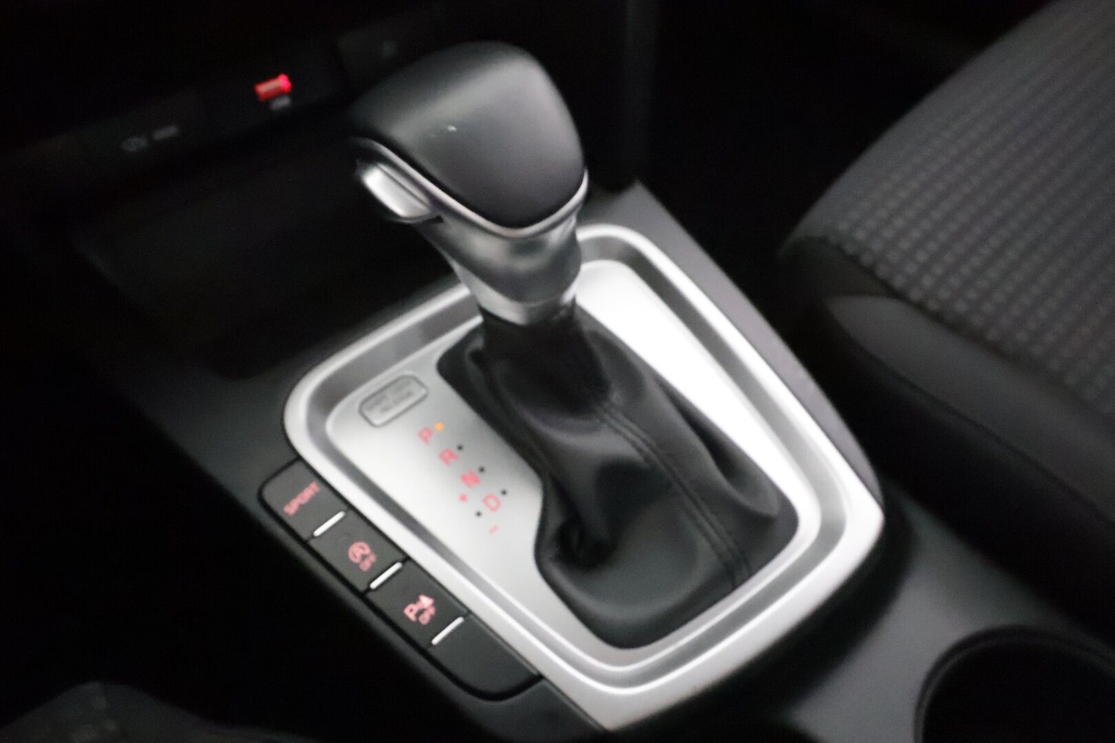 Kia Ceed 2020 1,4 T-GDI ISG 140hv Active SW DCT A/T - | Vakkari | Koukku | Merkkihuollot | Lane Assist | Hätäjarrutusavustin | Lämm. ratti | BT | P.tutka | Lohko+sisälämmitin | Ilmastointi | 2x renkaat |